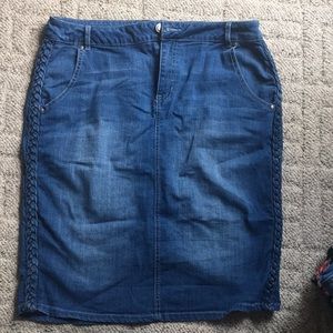 Jean skirt with braided sides